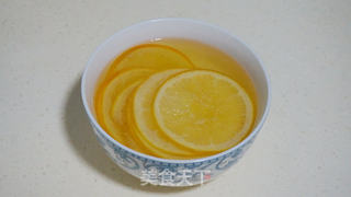 香橙戚风奶油蛋糕卷的做法步骤:3