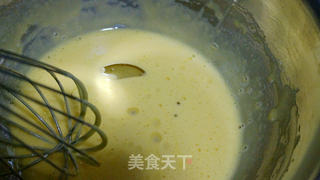香橙戚风奶油蛋糕卷的做法步骤:7