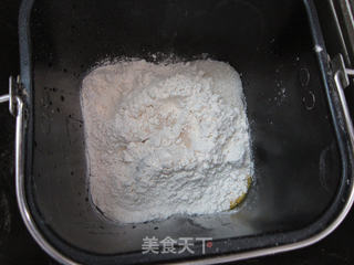小脚丫肉松包的做法步骤：2