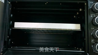 香橙戚风奶油蛋糕卷的做法步骤:14
