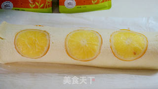 香橙戚风奶油蛋糕卷的做法步骤:20