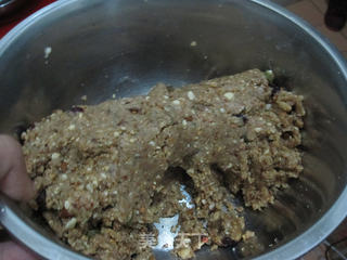 香酥五仁杏脯月饼的做法步骤:17