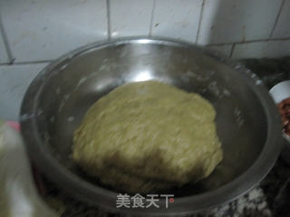 香酥五仁杏脯月饼的做法步骤:25