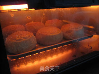 香酥五仁杏脯月饼的做法步骤:30