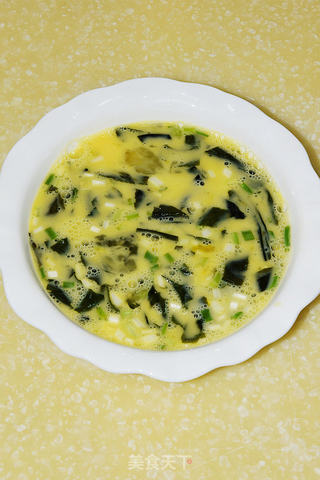 【裙带鸡蛋卷】--营养美味的早餐的做法步骤:4