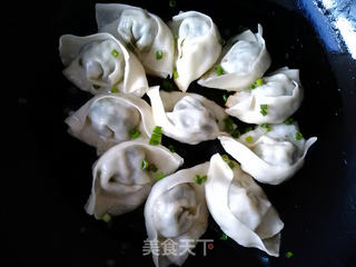 生煎荠菜馄饨的做法步骤:11