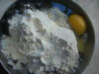 黑芝麻酱咸饼干的做法步骤:4