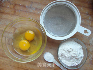 蒸蛋糕-初次试验不用烤箱的烘焙的做法步骤:2