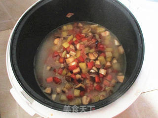 让人食欲大开的焖饭——培根三丁焖饭的做法步骤:5