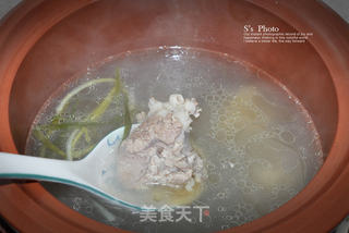 暖身暖心-牛骨萝卜汤的做法步骤:5