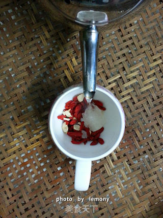 每日一杯四季养颜茶的做法步骤:6