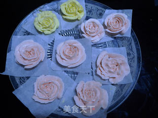 奶油霜裱花蛋糕的做法步骤:27