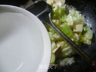 虾肉圆白菜冻豆腐的做法步骤：7