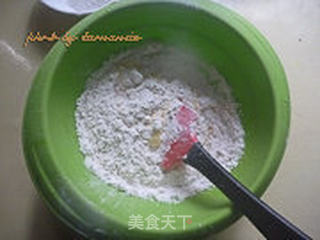 奶油霜裱花小蛋糕的做法步骤:4