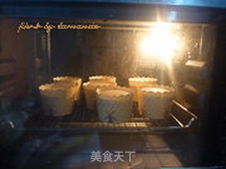 奶油霜裱花小蛋糕的做法步骤：12