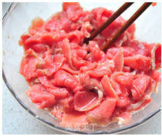 冬季最爱的经典下饭菜【香辣嫩滑的水煮牛肉】的做法步骤:3