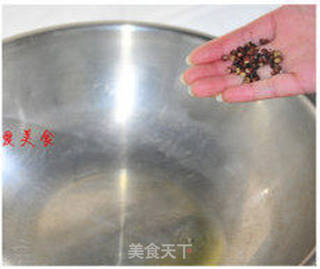 冬季最爱的经典下饭菜【香辣嫩滑的水煮牛肉】的做法步骤:5