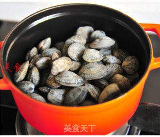 冬季进补第一鲜汤——花蛤炖羊肉的做法步骤:4