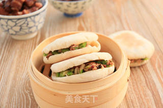 红烧肉夹馍的做法步骤:12