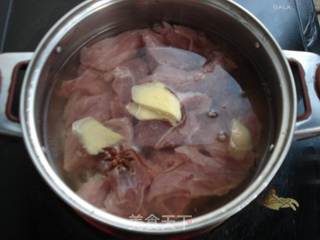 自制猪肉松的做法步骤:3