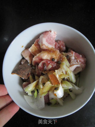 初冬必备的暖胃汤——酥肉萝卜汤的做法步骤:2