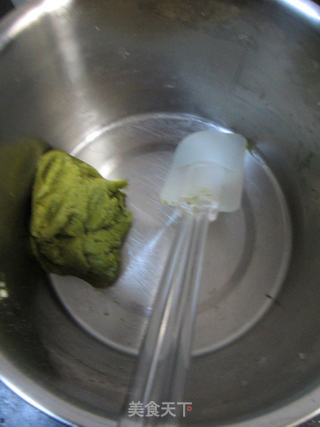 抹茶双色棒的做法步骤:3
