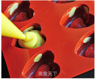 零失败做超好吃小蛋糕【美貌的心形金砖蛋糕】的做法步骤:5