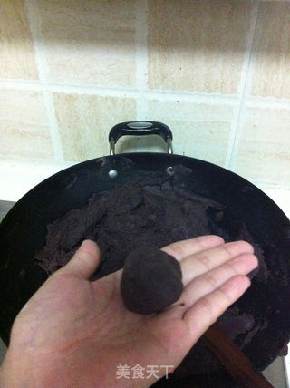 手工豆沙月饼的做法步骤:5