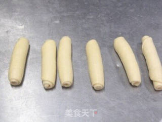 早餐的好搭档—肠仔包的做法步骤:6