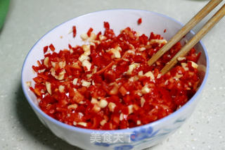 轻松制作简单又味美的辣椒酱的做法步骤:4