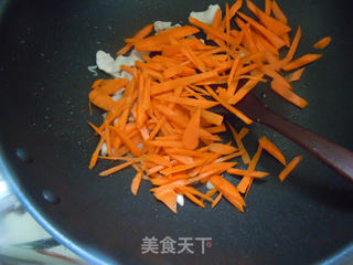 养生不可少菌类--杏鲍菇炒胡萝卜的做法步骤:5