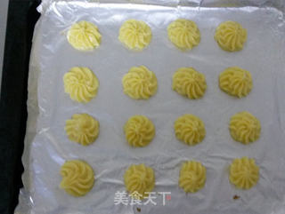 掌握关键点做出完美泡芙——香草泡芙(含香草馅作法)的做法步骤:14