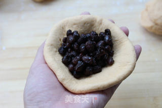 保护宝贝的亮眼睛——胡萝卜蜜豆包的做法步骤:7