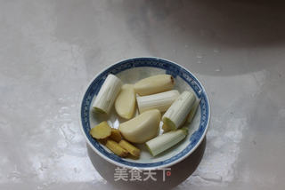 下饭好滋味——杏鲍菇烧胡萝卜的做法步骤:3