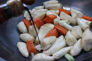 下饭好滋味——杏鲍菇烧胡萝卜的做法步骤:6
