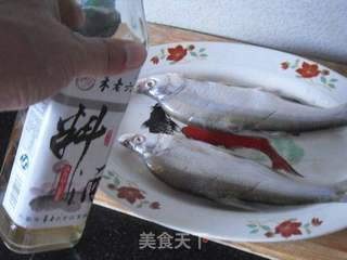 烧烤味白条鱼的做法步骤:3