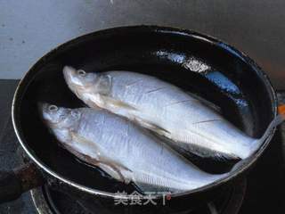 烧烤味白条鱼的做法步骤:5