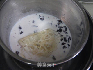 巧克力蔓越莓蛋糕的做法步骤:2