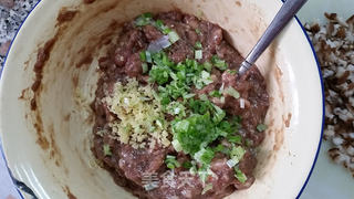 香菇千层肉饼的做法步骤:5