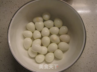 可乐鹌鹑蛋的做法步骤:3