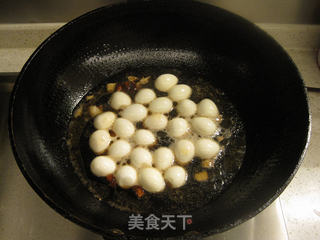 可乐鹌鹑蛋的做法步骤:6