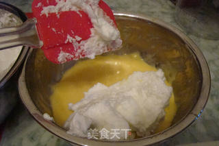 和孩子一起做圣诞翻糖蛋糕的做法步骤:8