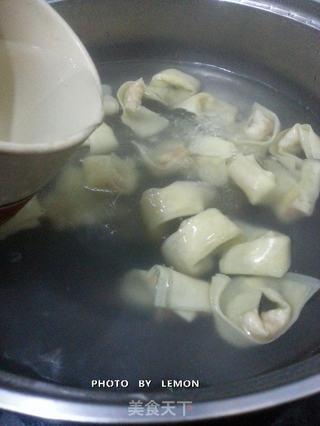 步步高升--官帽鲜虾云吞的做法步骤:14