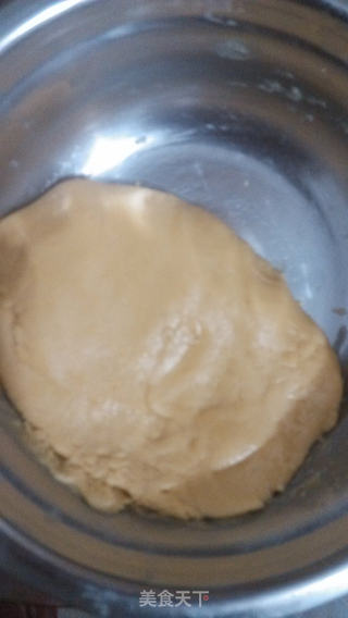 豆沙莲蓉月饼的做法步骤:6