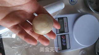 自制豆沙月饼的做法步骤:5