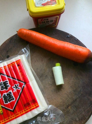 辣炒胡萝卜年糕的做法步骤：1