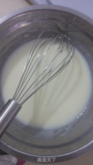 戚风的做法步骤：1