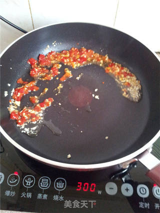 剁椒卷生菜的做法步骤:8