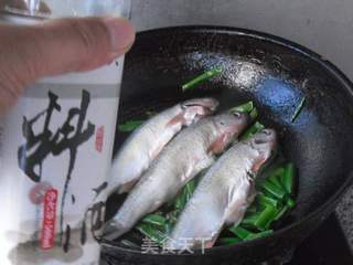葱烧季花鱼的做法步骤:3