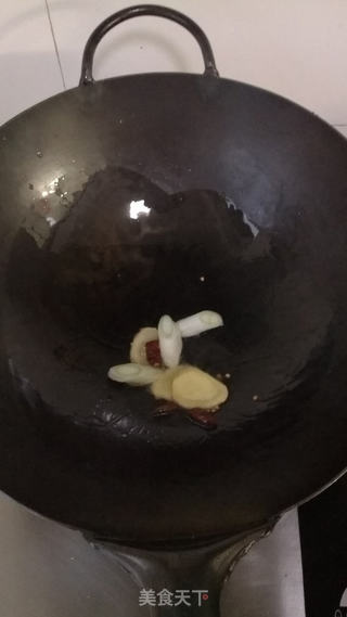 土豆炖牛肉的做法步骤:5